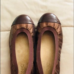 Vionic shoes